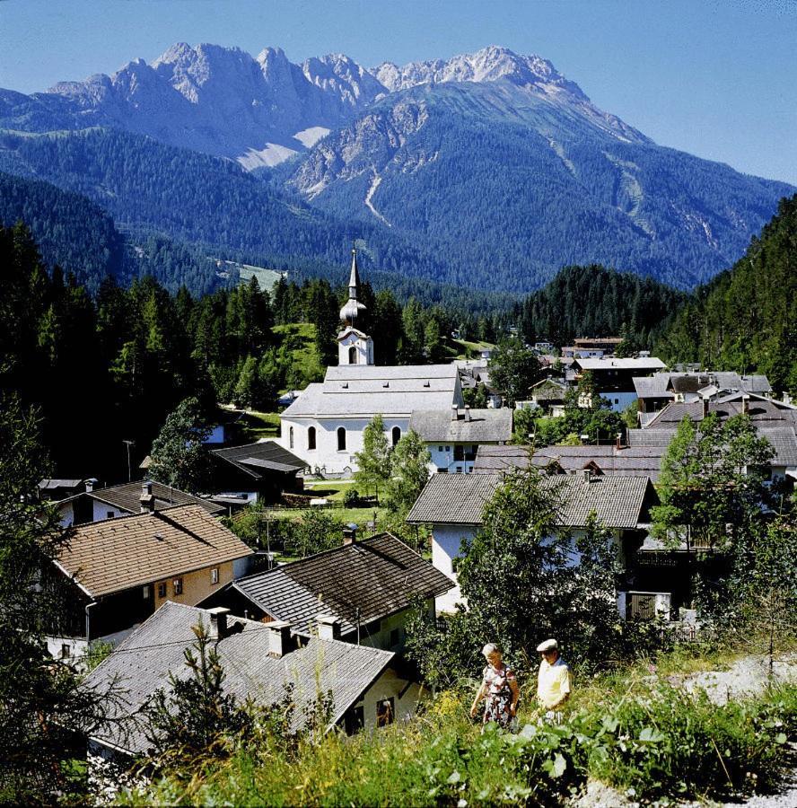Hotel Zum Goldenen Loewen Бибервир Экстерьер фото